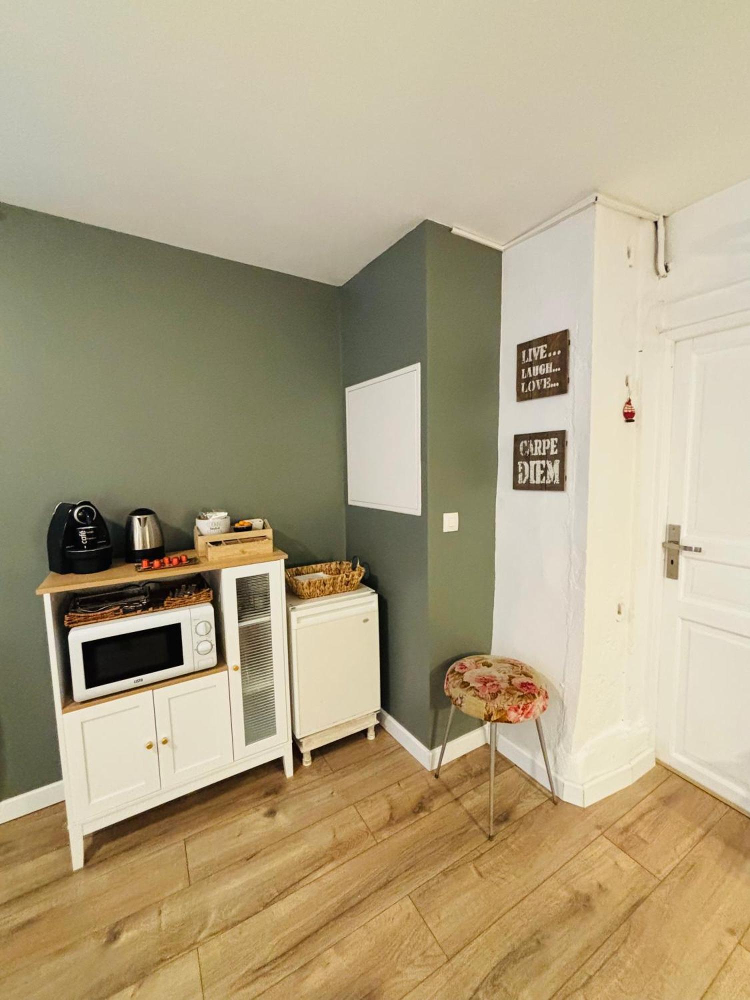 Chambre D'Hotes Du Vieux Collonges Ngoại thất bức ảnh