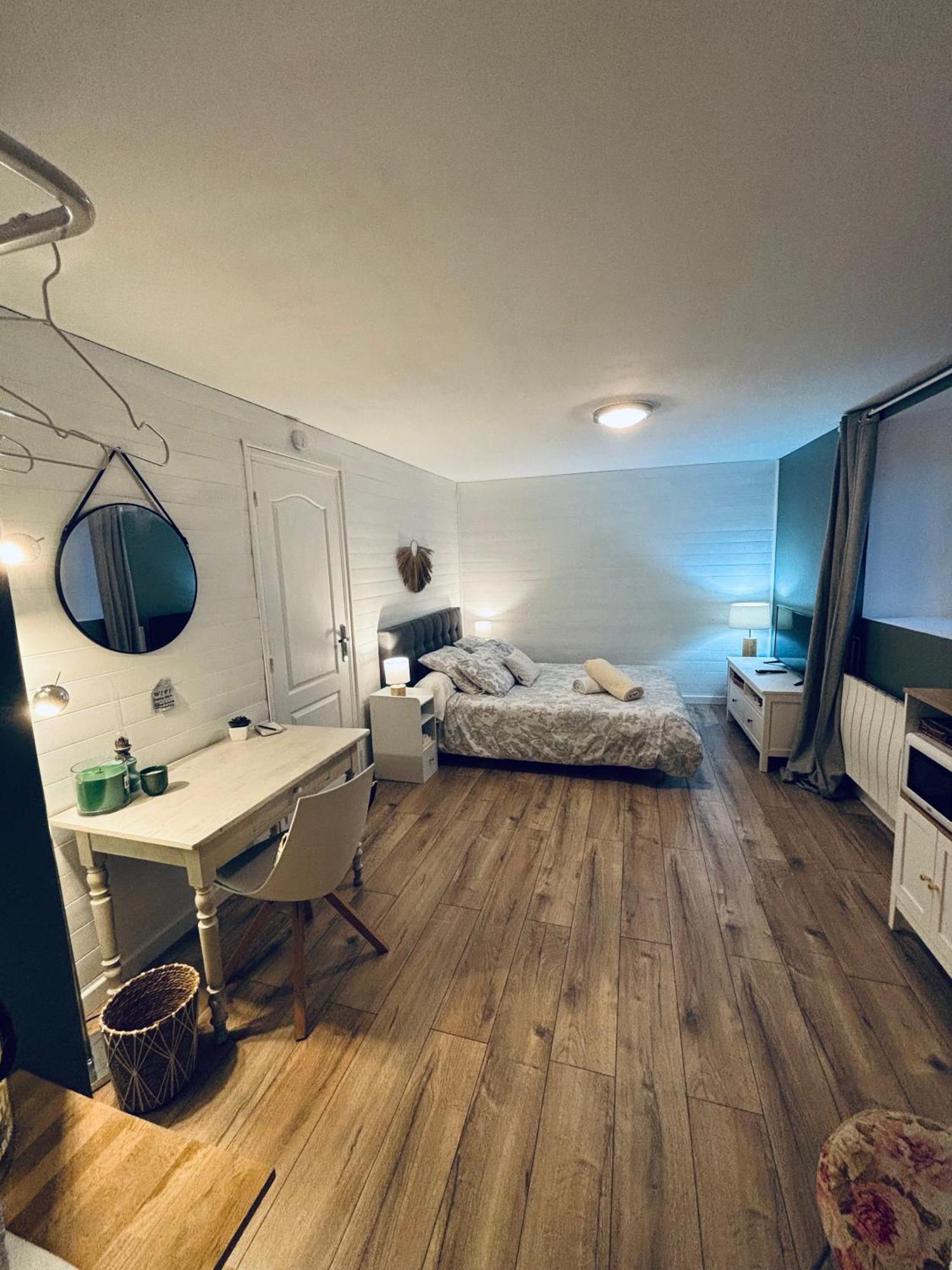 Chambre D'Hotes Du Vieux Collonges Ngoại thất bức ảnh