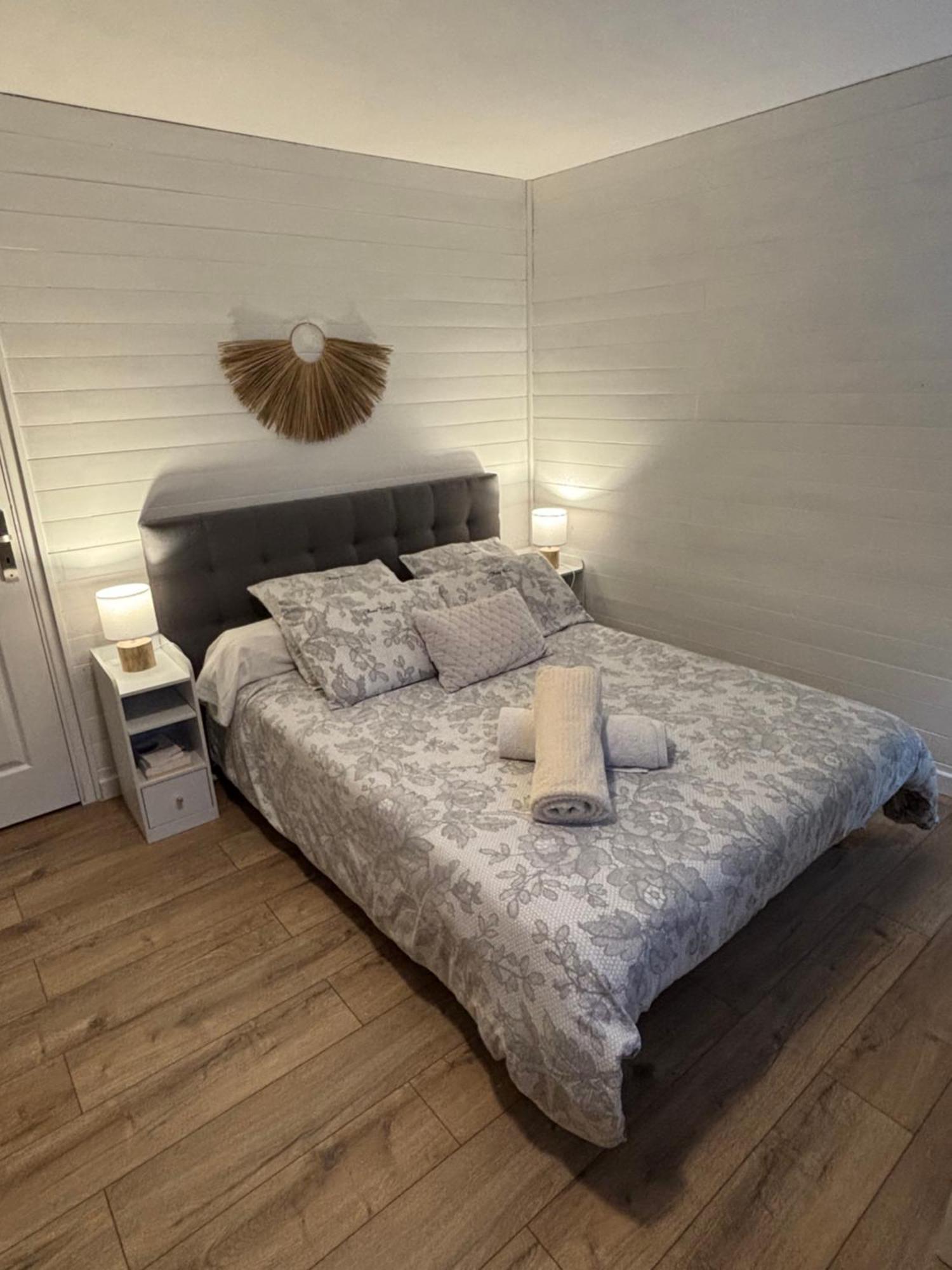 Chambre D'Hotes Du Vieux Collonges Ngoại thất bức ảnh